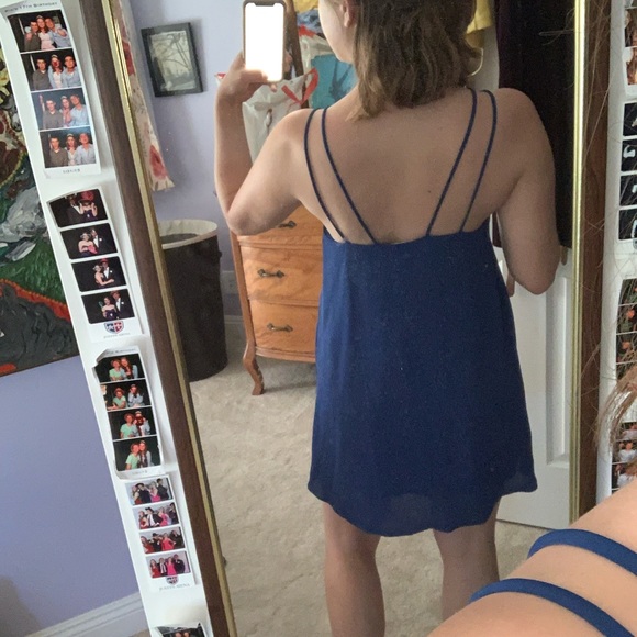 Dress - Picture 2 of 4